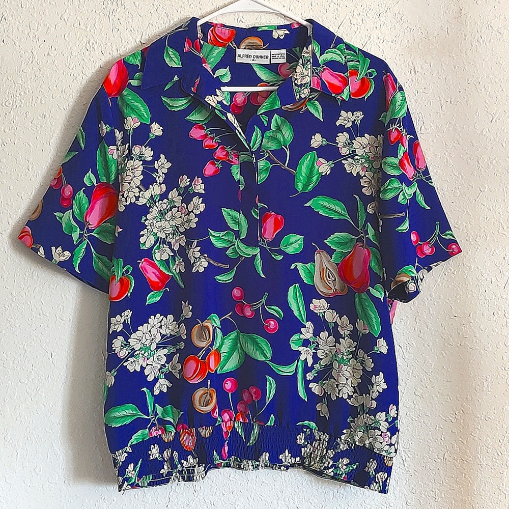 Cherry Coded Fruit Blouse Vintage Purple 🍑 Button Up